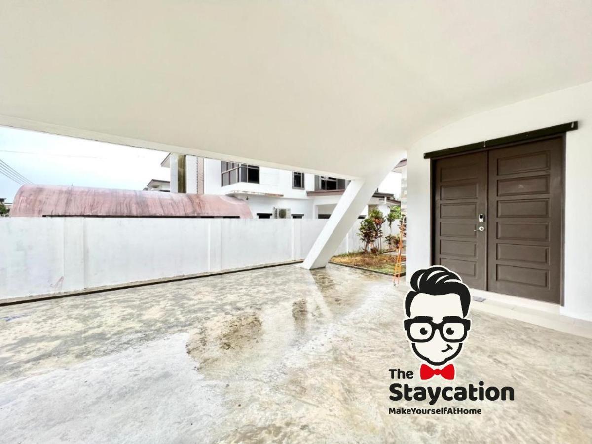 Staycation Homestay 4 Kota Samarahan D Gated House Kuching Extérieur photo